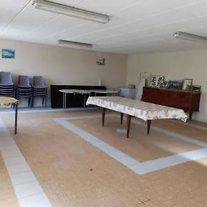 Maison De Campagne Avec Lac Prive Hébergement de vacances